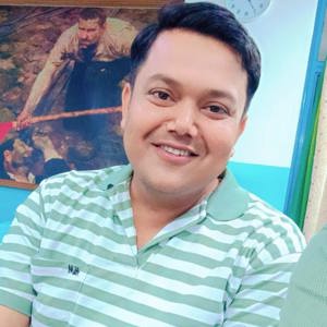 Photo of Dr. Vishal Pathak