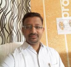 Photo of Dr. Dixit Vasani