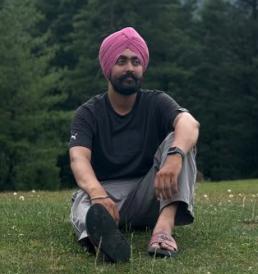 Photo of Dr. Harpreet Singh