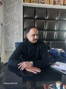 Photo of Dr. Abhinav Gupta