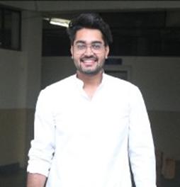 Photo of Dr. Akhilesh Bharia
